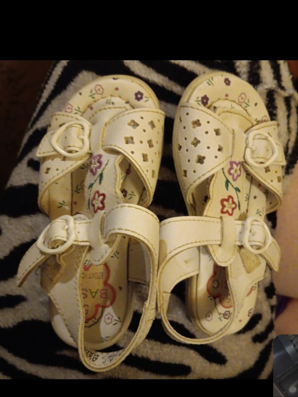 90s size 5t girls sandals basic editions brand